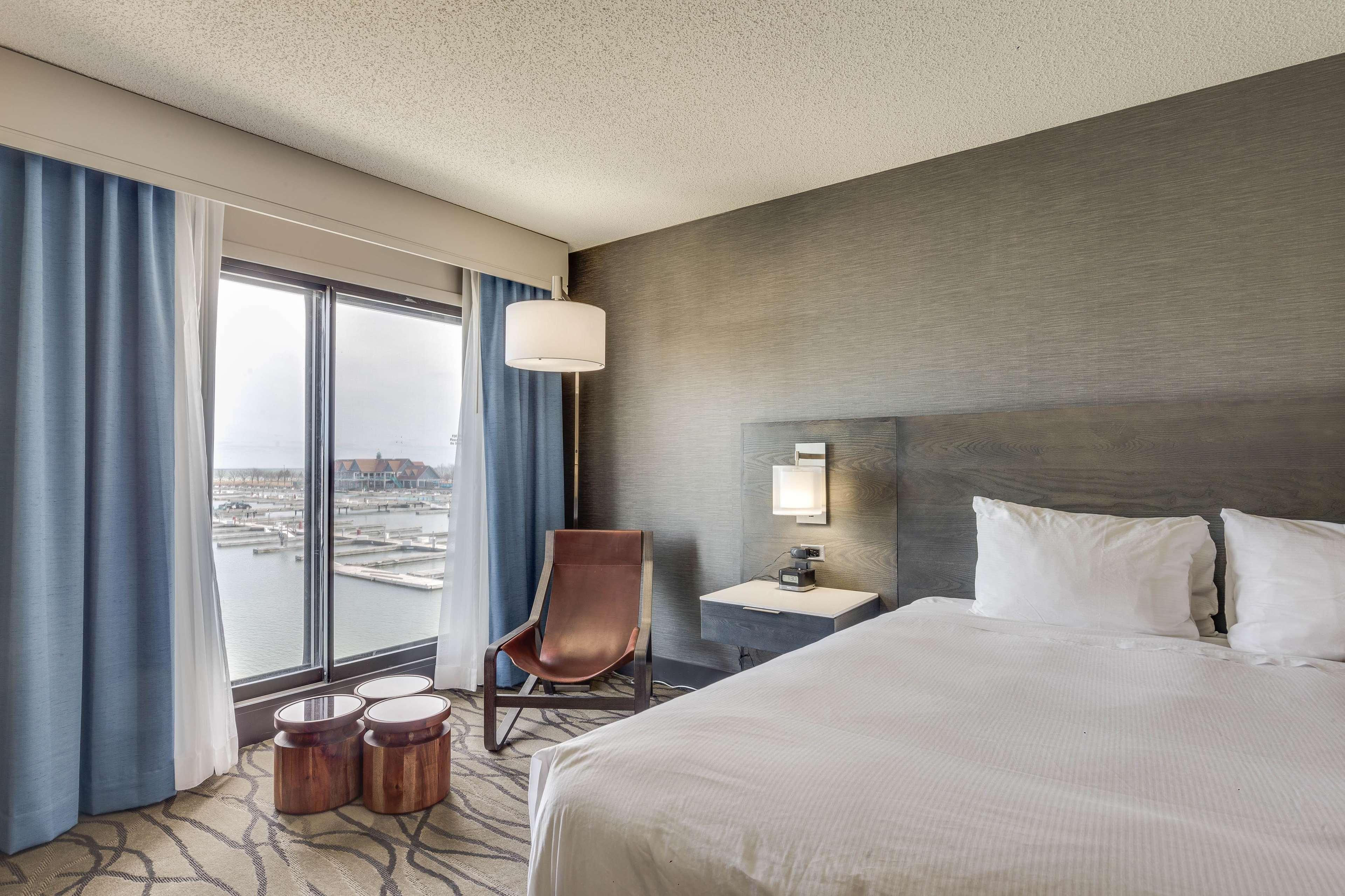 Hotel Doubletree By Hilton Racine Harbourwalk Exterior foto