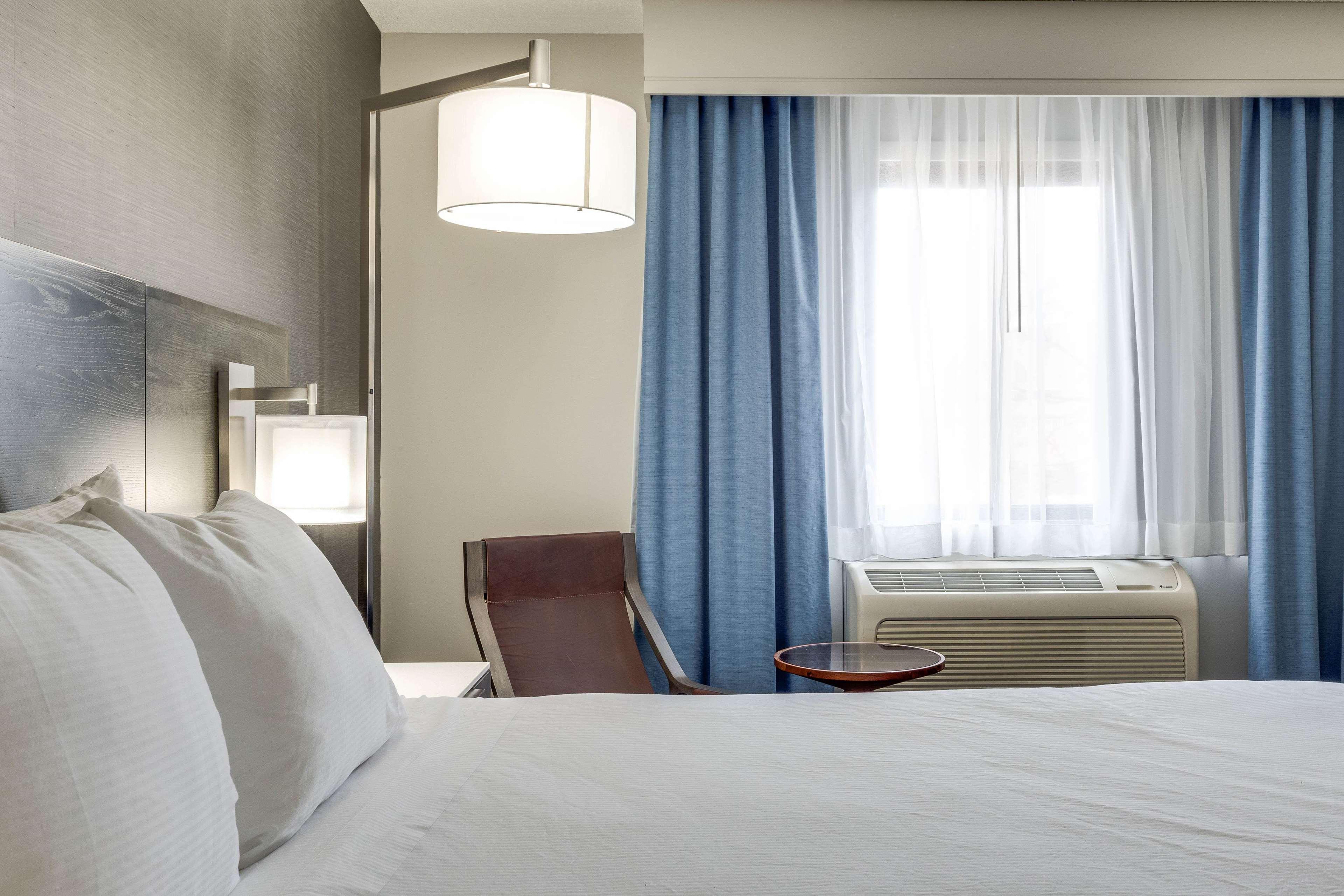 Hotel Doubletree By Hilton Racine Harbourwalk Exterior foto