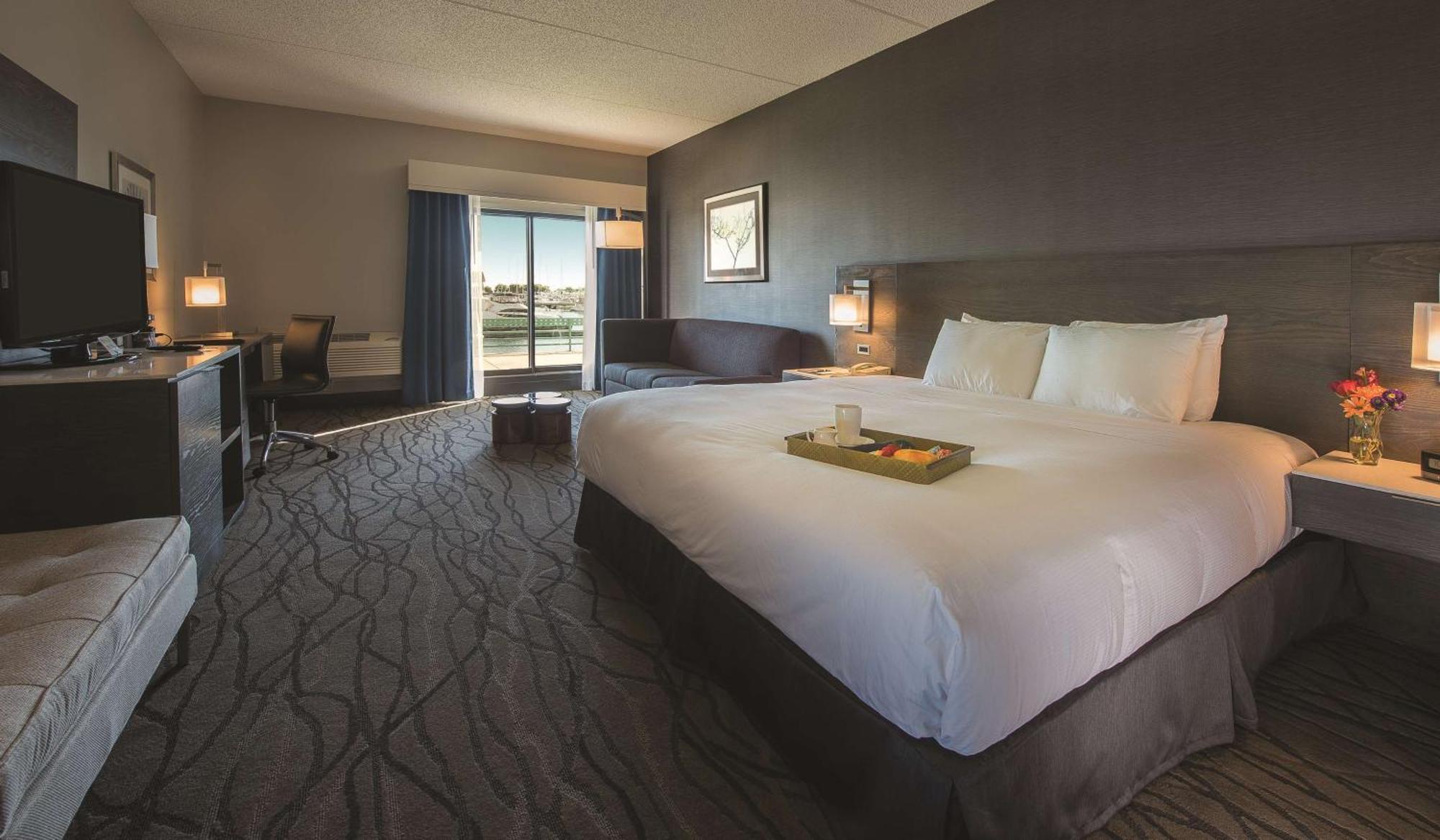 Hotel Doubletree By Hilton Racine Harbourwalk Exterior foto