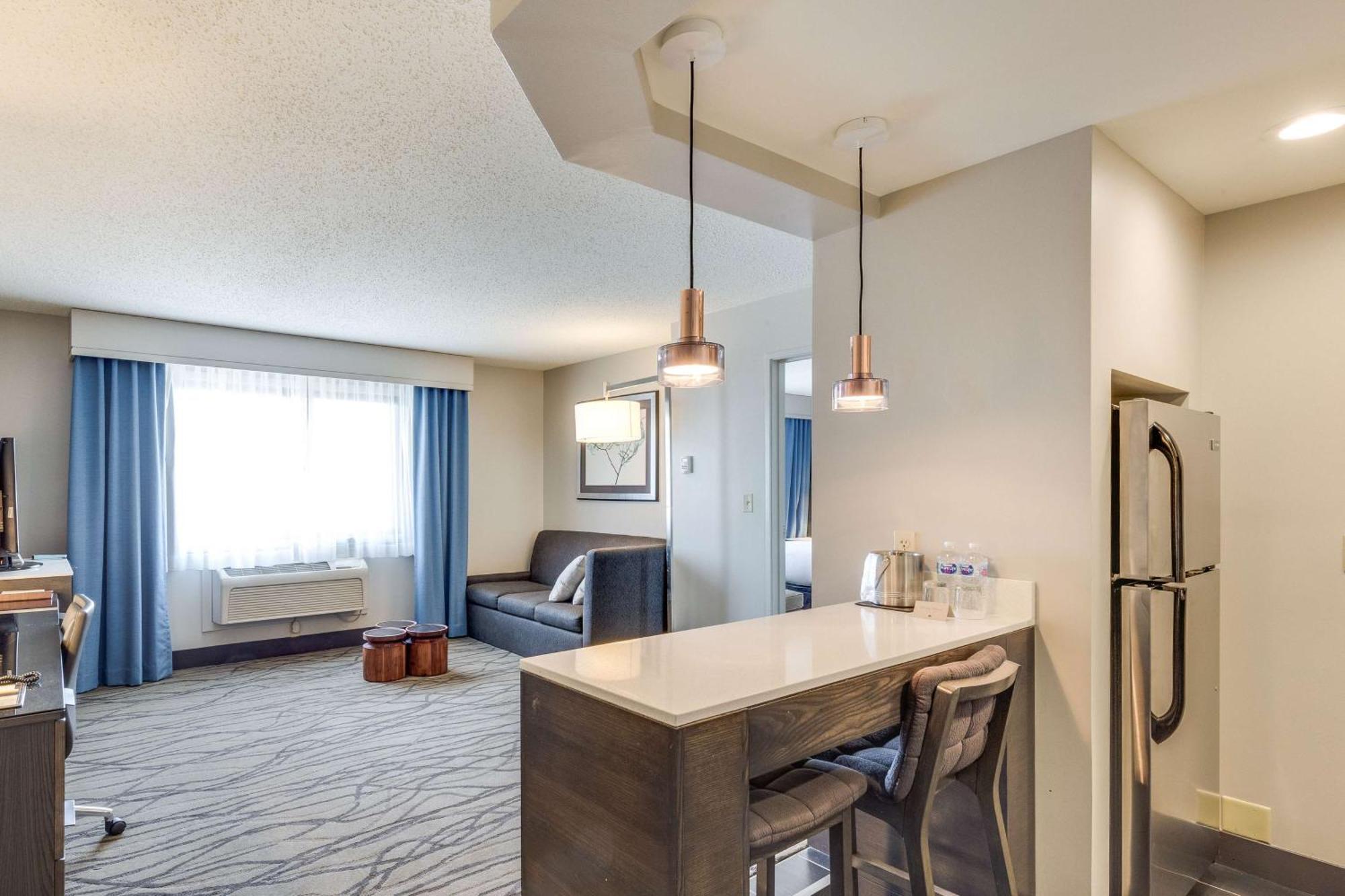 Hotel Doubletree By Hilton Racine Harbourwalk Exterior foto