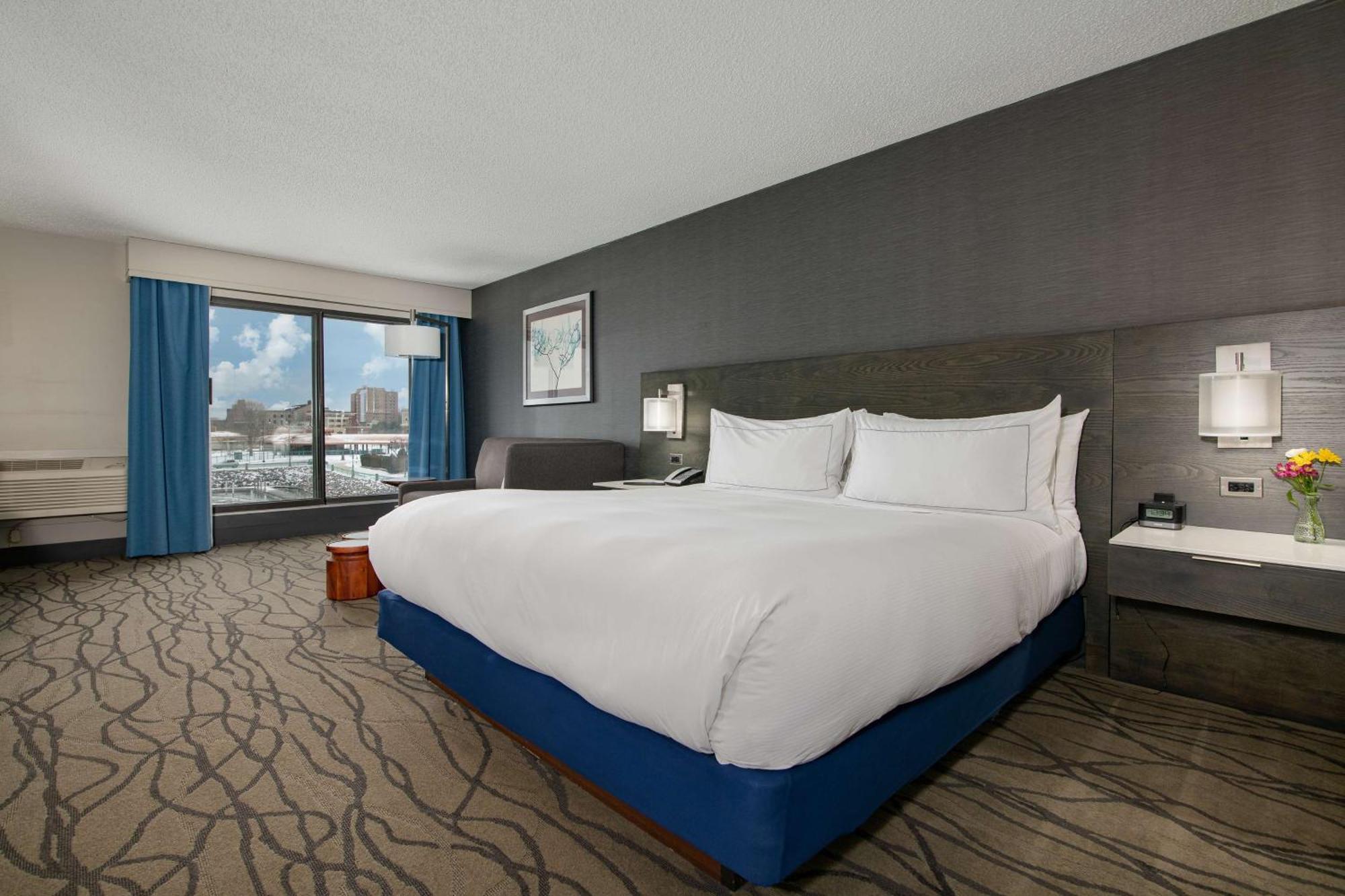Hotel Doubletree By Hilton Racine Harbourwalk Exterior foto