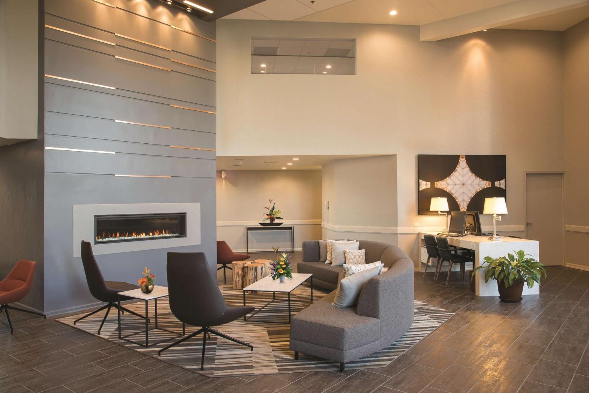 Hotel Doubletree By Hilton Racine Harbourwalk Exterior foto